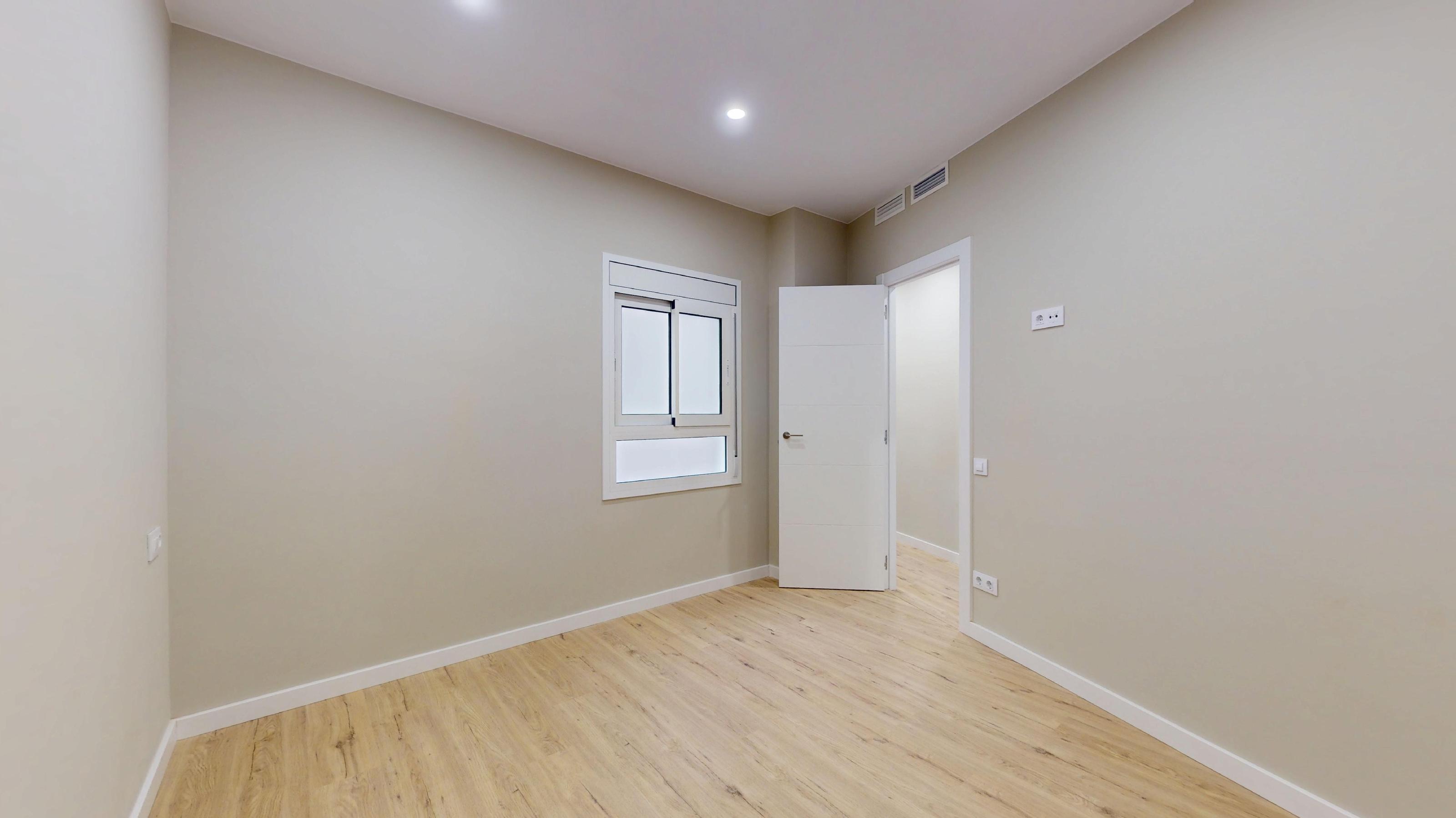 Imagen 21 Piso en venta en Barcelona / Rambla Brasil - Plaça de Vázques de Mella