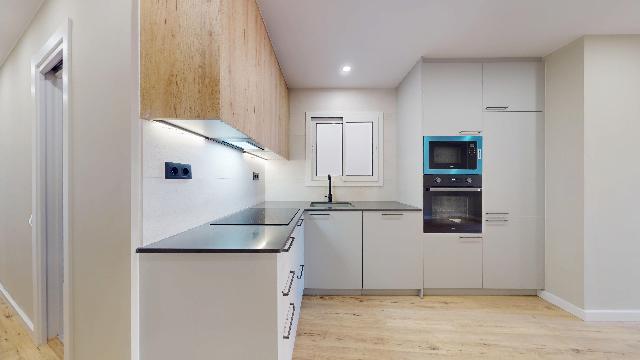 Imagen 15 Inmueble 299513 - Piso en venta en Barcelona / Rambla Brasil - Plaça de Vázques de Mella