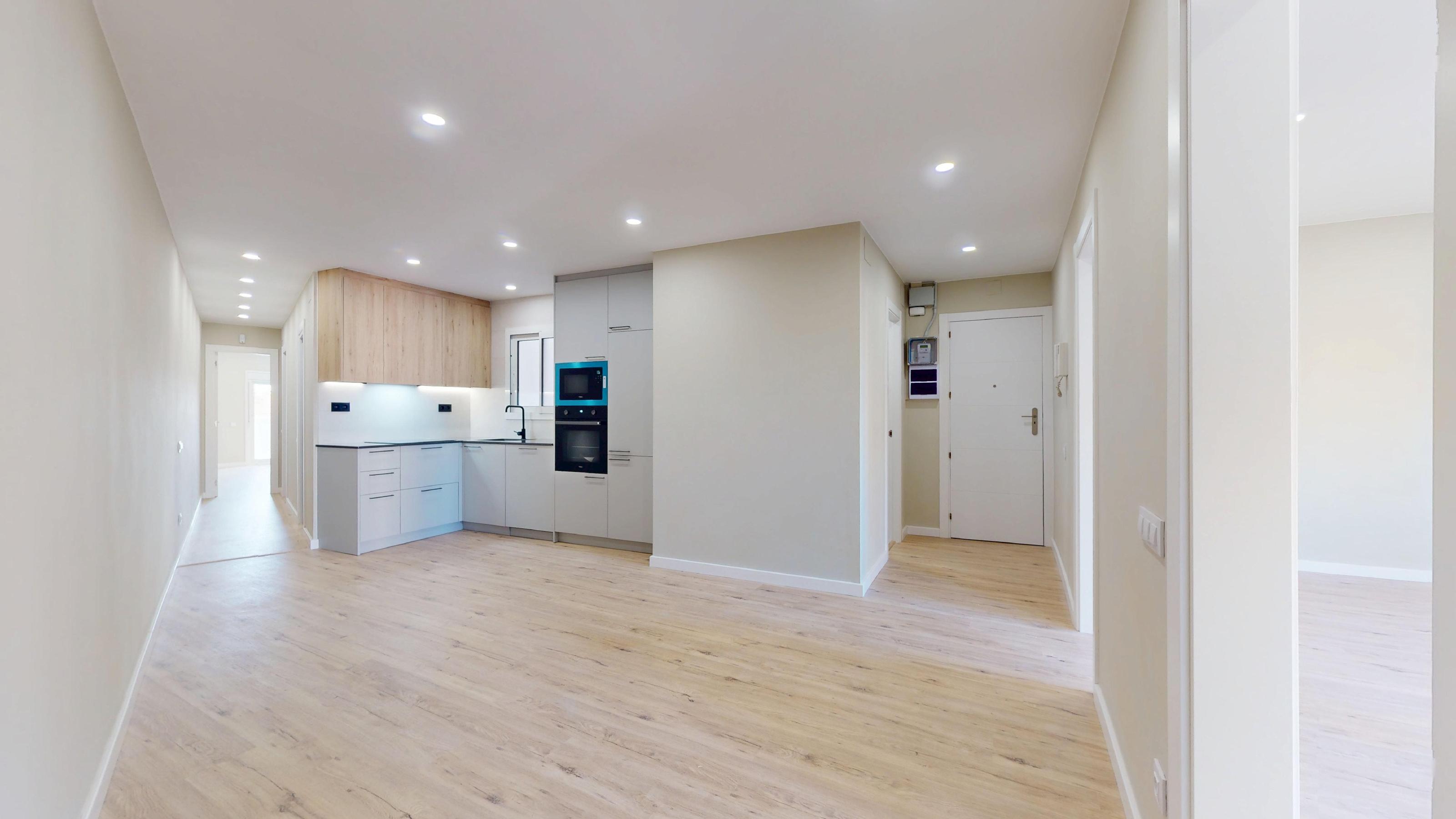 Imagen 19 Piso en venta en Barcelona / Rambla Brasil - Plaça de Vázques de Mella