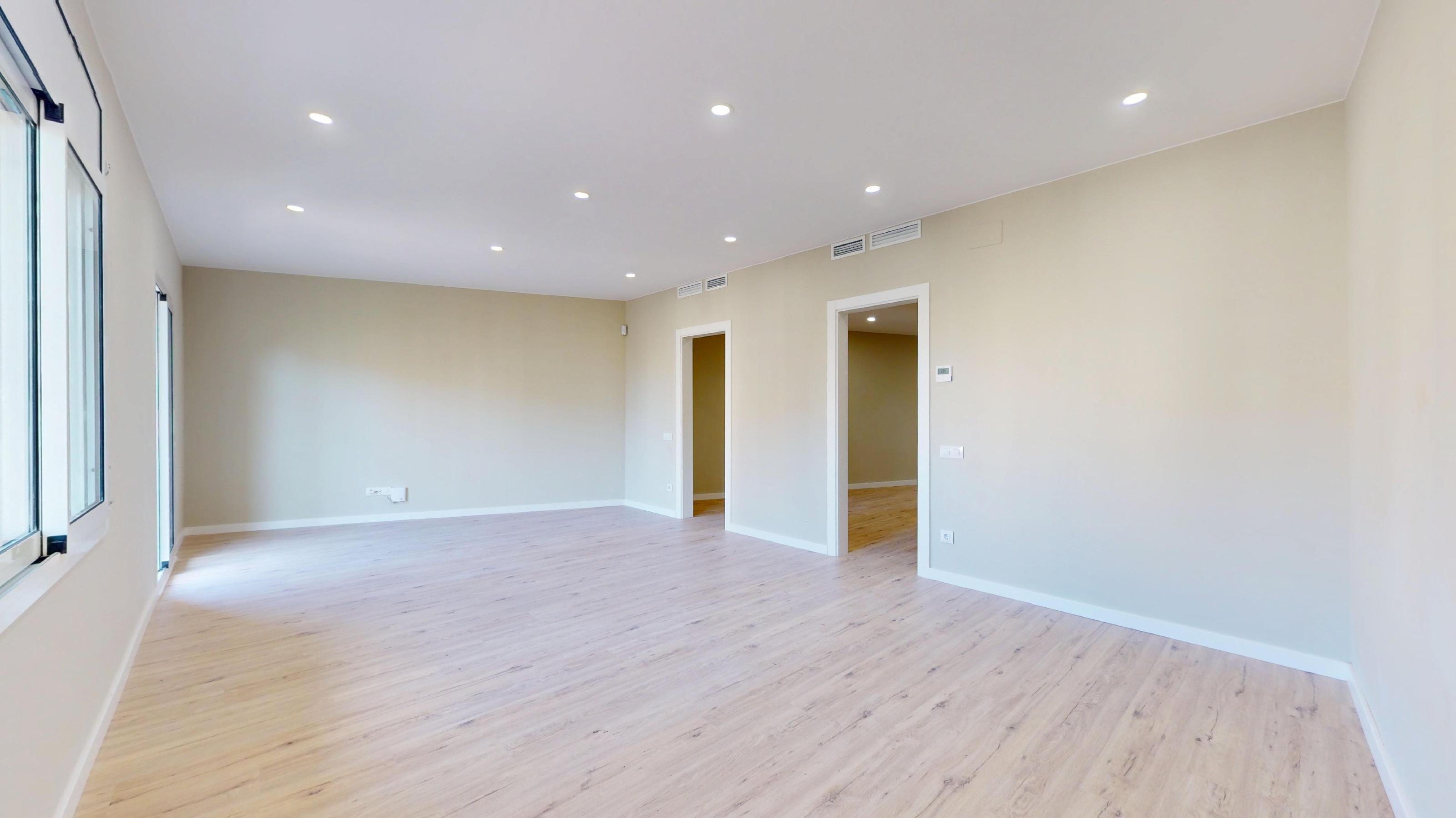 Imagen 10 Piso en venta en Barcelona / Rambla Brasil - Plaça de Vázques de Mella