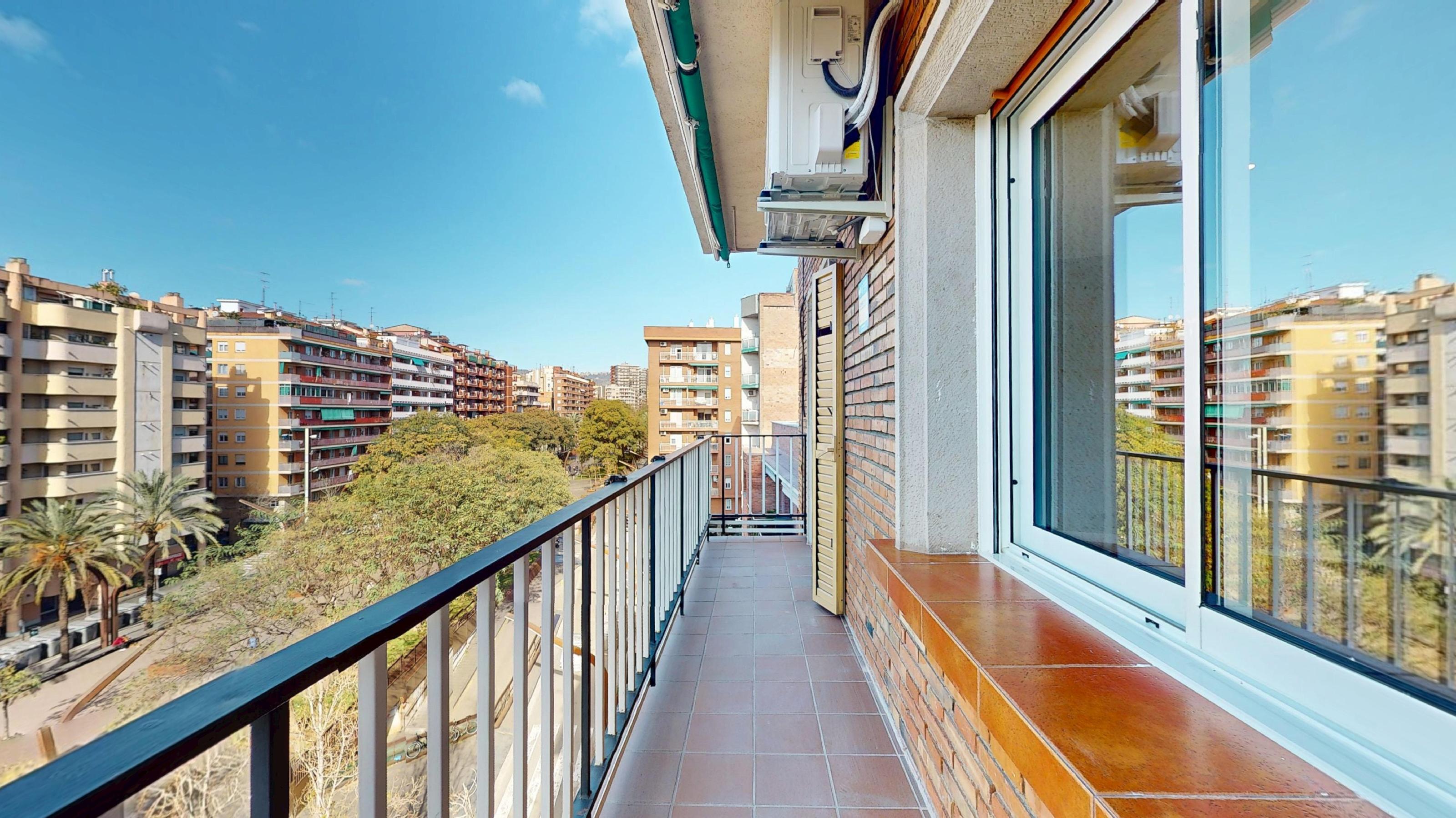 Imagen 6 Piso en venta en Barcelona / Rambla Brasil - Plaça de Vázques de Mella