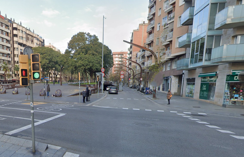 Imagen 4 Piso en venta en Barcelona / Rambla Brasil - Plaça de Vázques de Mella