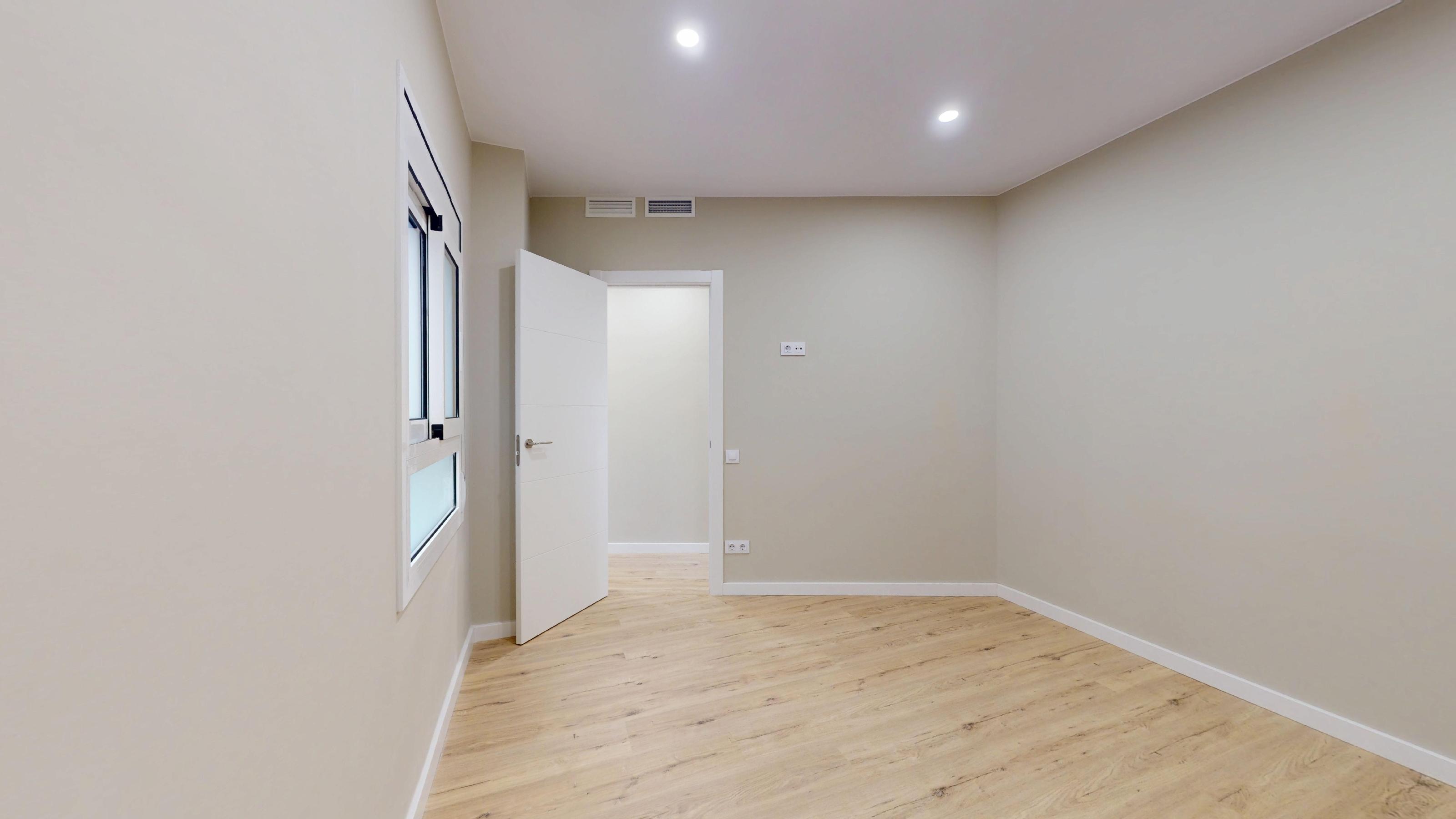 Imagen 29 Piso en venta en Barcelona / Rambla Brasil - Plaça de Vázques de Mella