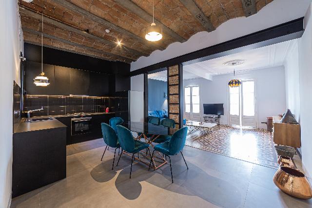 Imagen 2 Inmueble 299923 - Piso en venta en Barcelona / Enric Granados - Consell de Cent