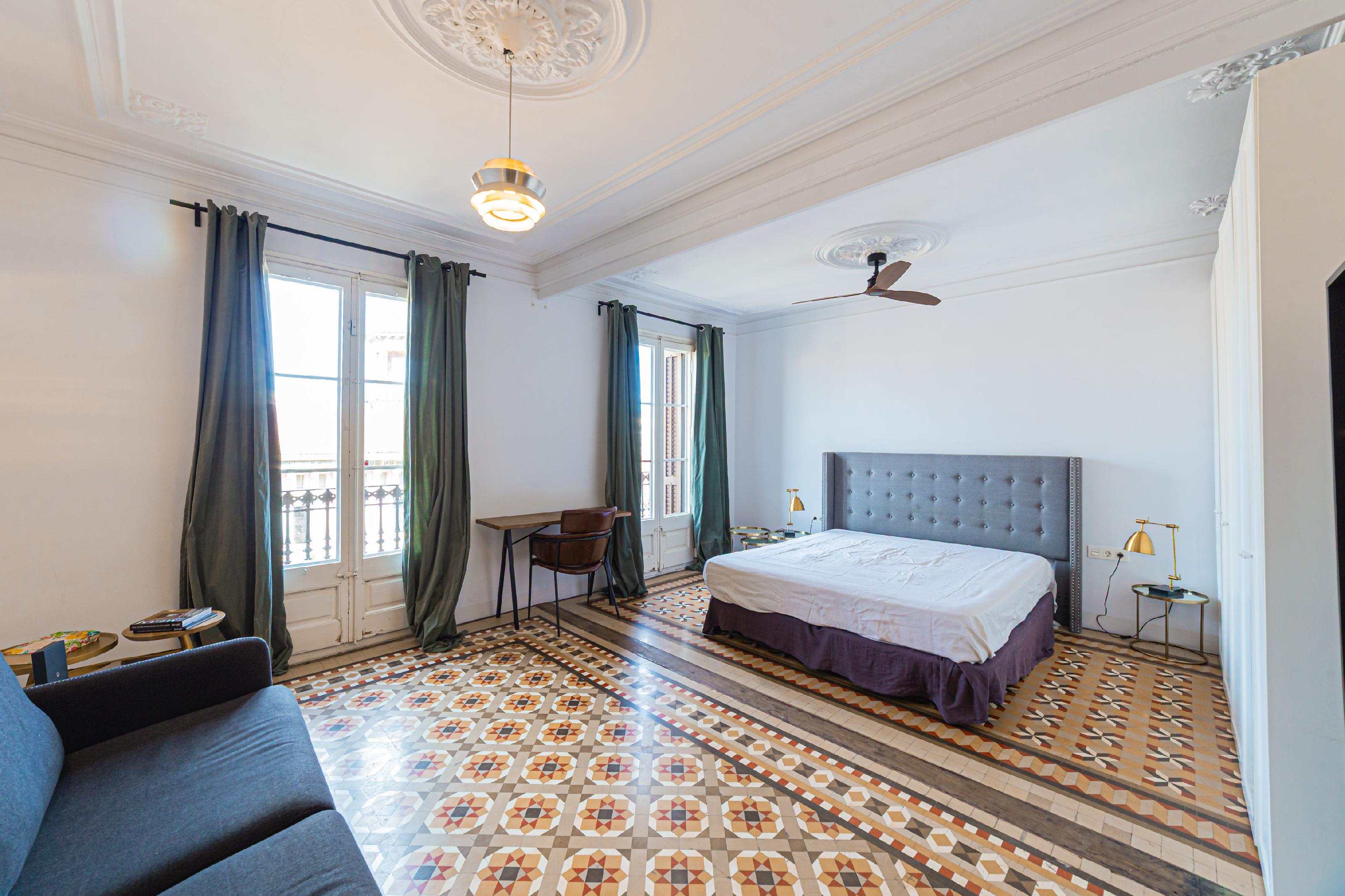 Imagen 3 Piso en venta en Barcelona / Enric Granados - Consell de Cent