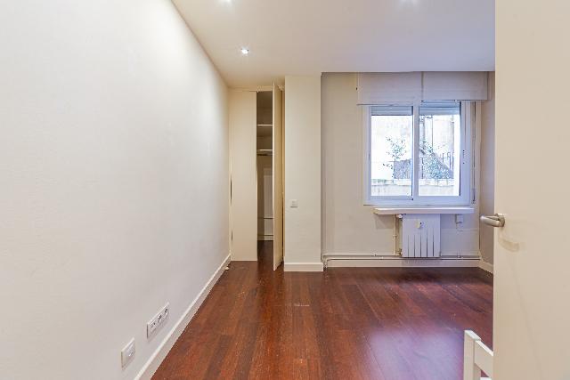 Imagen 18 Inmueble 300309 - Piso en venta en Barcelona / Avda. Sarrià - Pza. Francesc Macià 