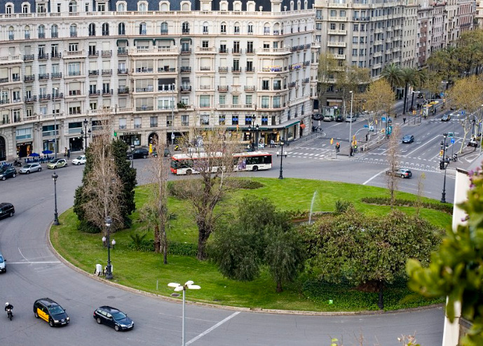 Imagen 3 Piso en venta en Barcelona / Avda. Sarrià - Pza. Francesc Macià 