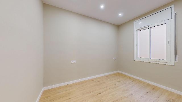 Imagen 23 Inmueble 300316 - Piso en venta en Barcelona / Avda. Meridiana - Plaça Ferran Reyes