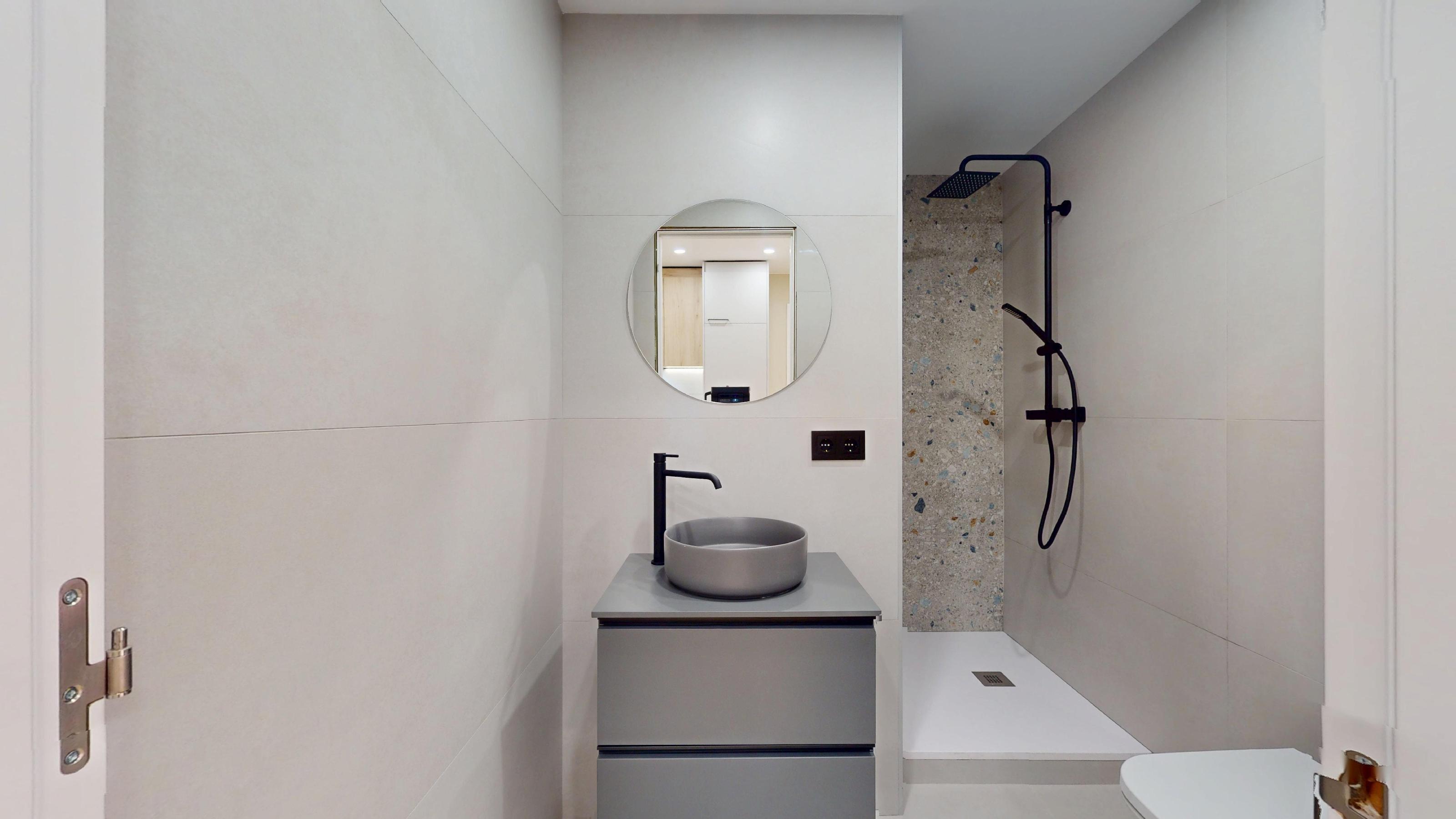 Imagen 18 Piso en venta en Barcelona / Avda. Meridiana - Plaça Ferran Reyes