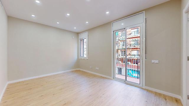 Imagen 8 Inmueble 300316 - Piso en venta en Barcelona / Avda. Meridiana - Plaça Ferran Reyes