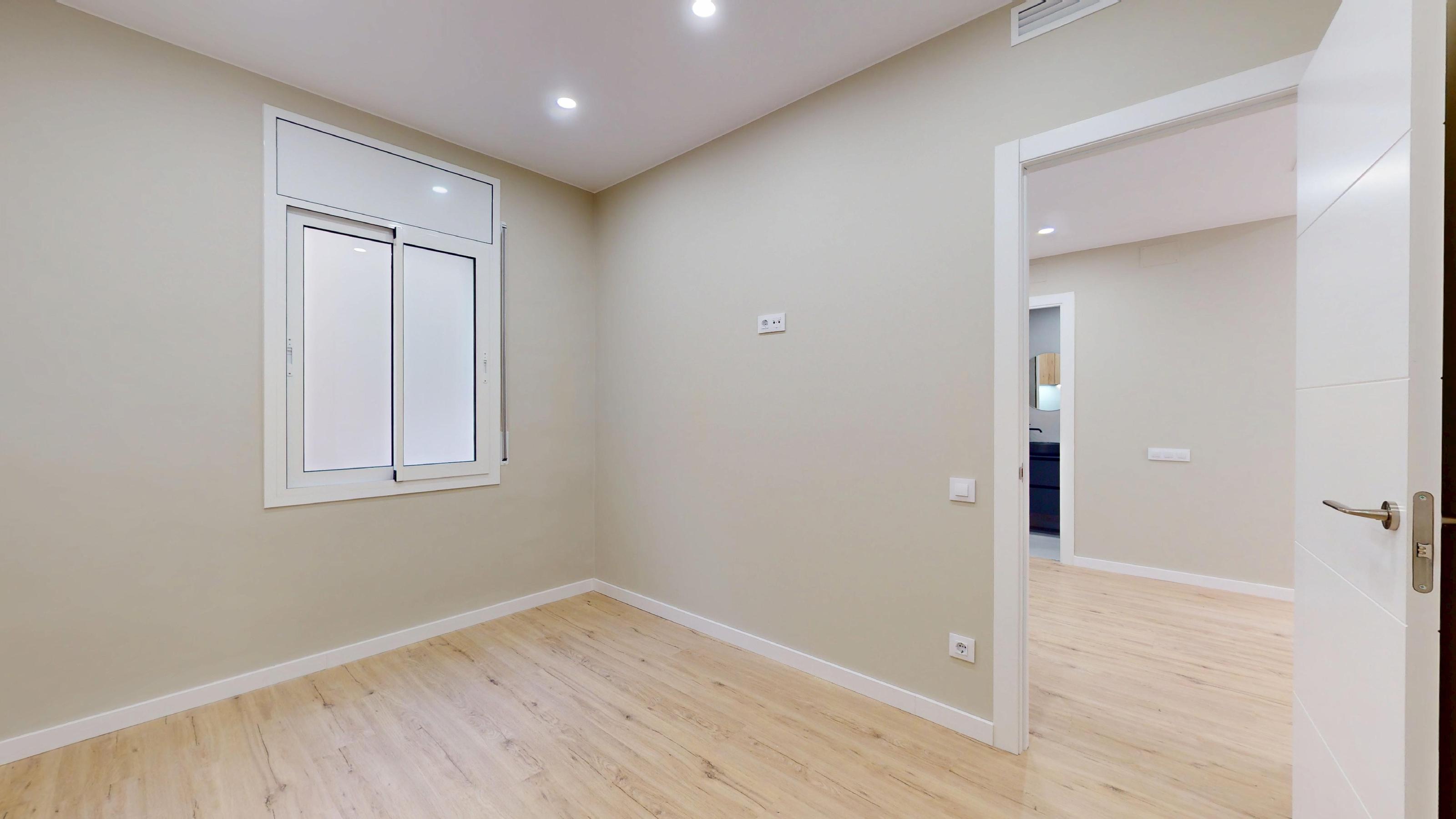 Imagen 22 Piso en venta en Barcelona / Avda. Meridiana - Plaça Ferran Reyes