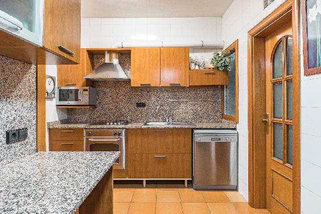 Imagen 3 Inmueble 300564 - Piso en venta en Barcelona / Consell de Cent - Bruc