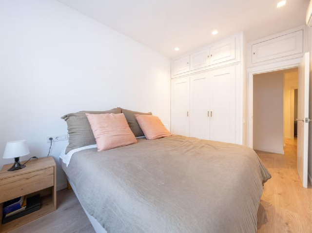 Imagen 3 Inmueble 300594 - Piso en venta en Barcelona / Próximo a Francesc Macià