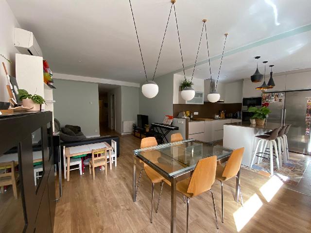 Imagen 1 Inmueble 300697 - Apartamento en venta en Barcelona / Al lado  de la plaza Artós y la calle Major de Sarrià 