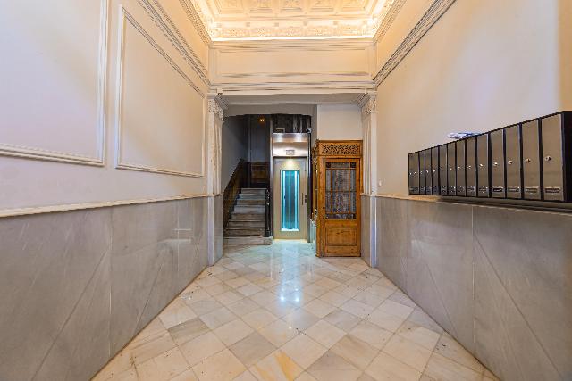 Imagen 34 Inmueble 300885 - Piso en venta en Barcelona / Enric Granados - Consell de Cent