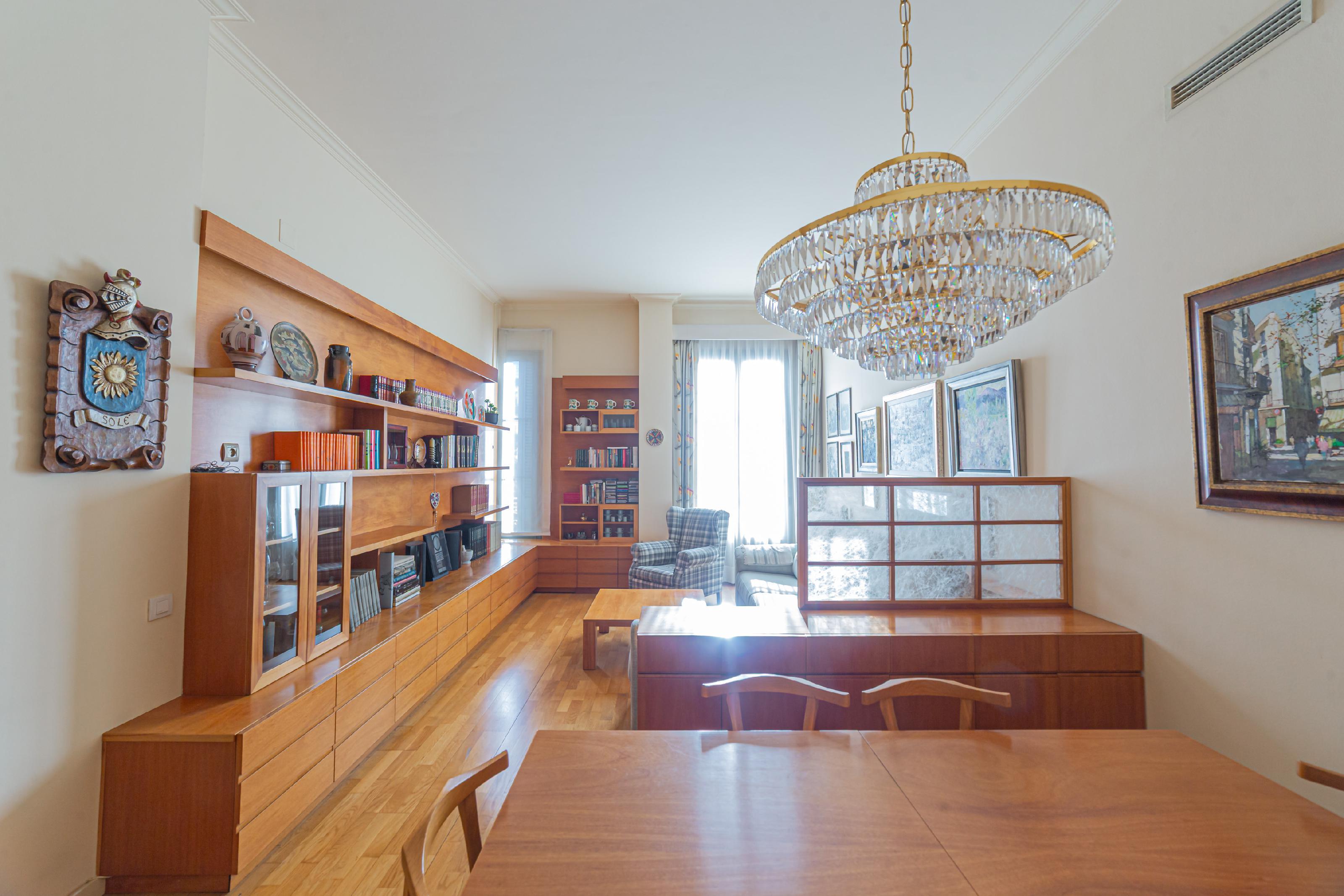 Imagen 10 Piso en venta en Barcelona / Pza. Tetuan - Pso. Sant Joan