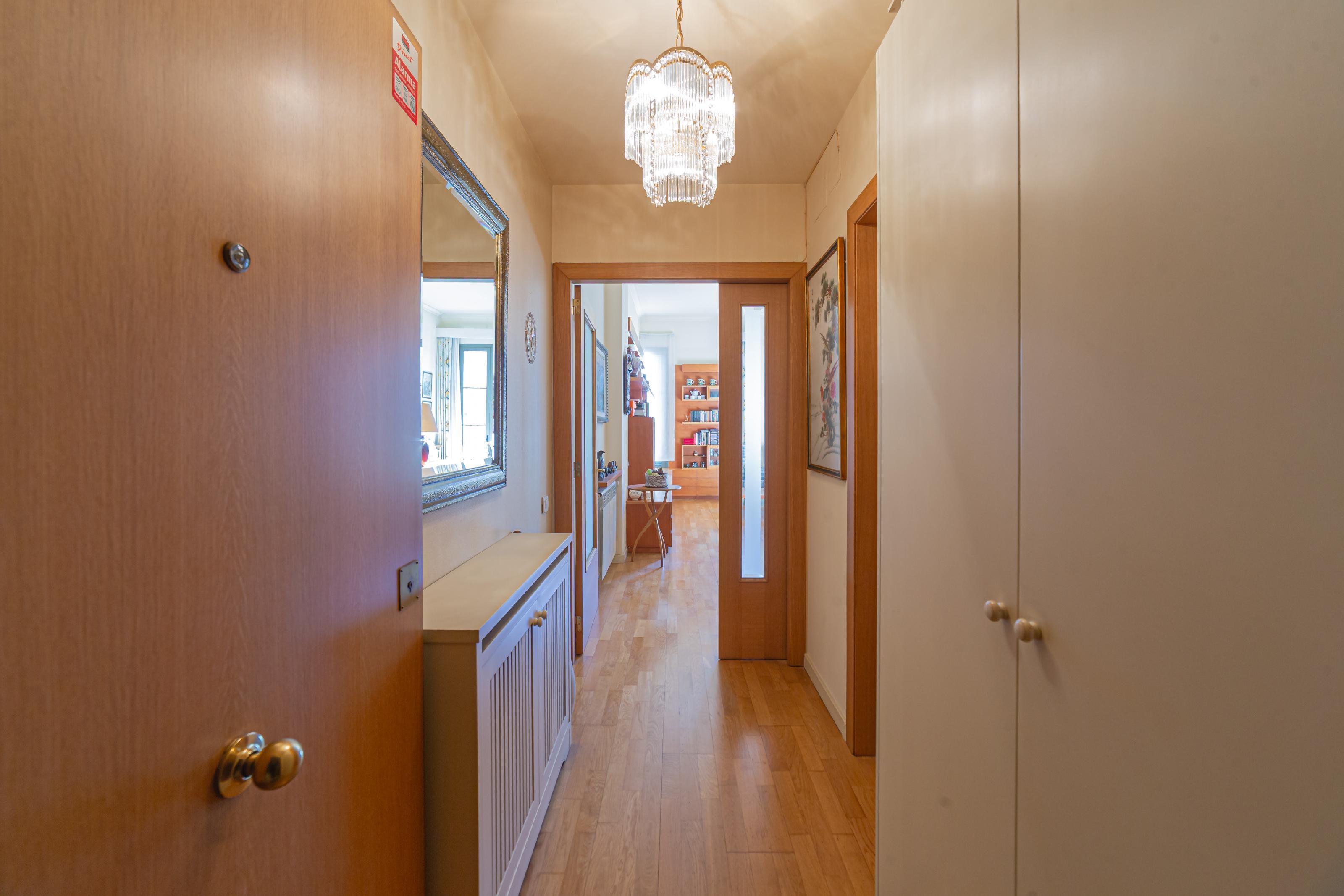 Imagen 6 Piso en venta en Barcelona / Pza. Tetuan - Pso. Sant Joan