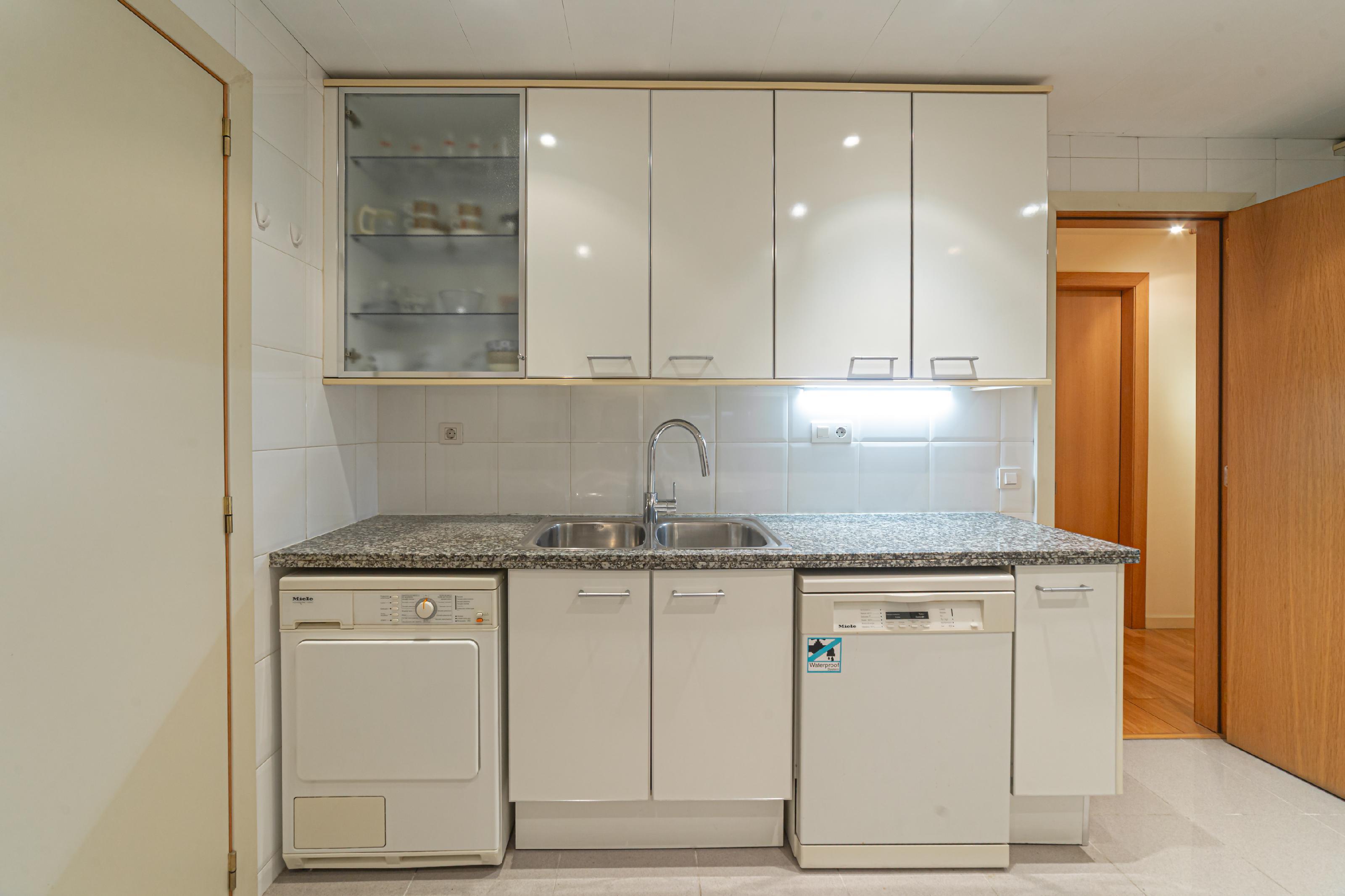 Imagen 17 Piso en venta en Barcelona / Pza. Tetuan - Pso. Sant Joan