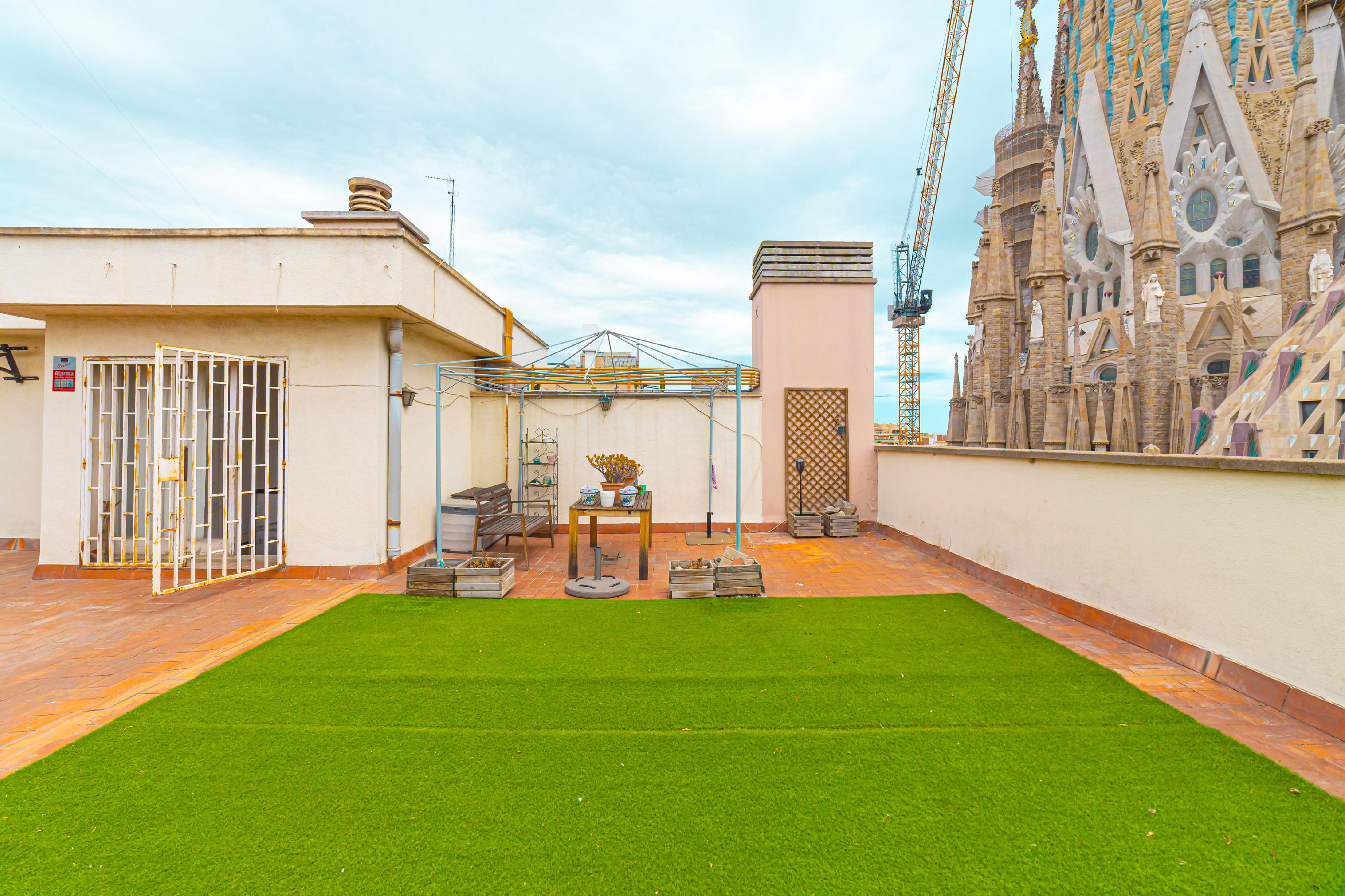 Imagen 25 Ático en venta en Barcelona / Provença - Sardenya delante de La Sagrada Familia