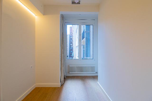 Imagen 4 Inmueble 302315 - Piso en venta en Barcelona / Rector Ubach - Junto Parque Moragas