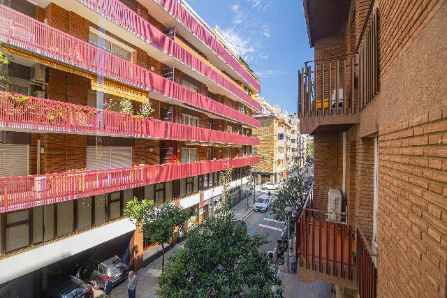 Imagen 28 Inmueble 302315 - Piso en venta en Barcelona / Rector Ubach - Junto Parque Moragas