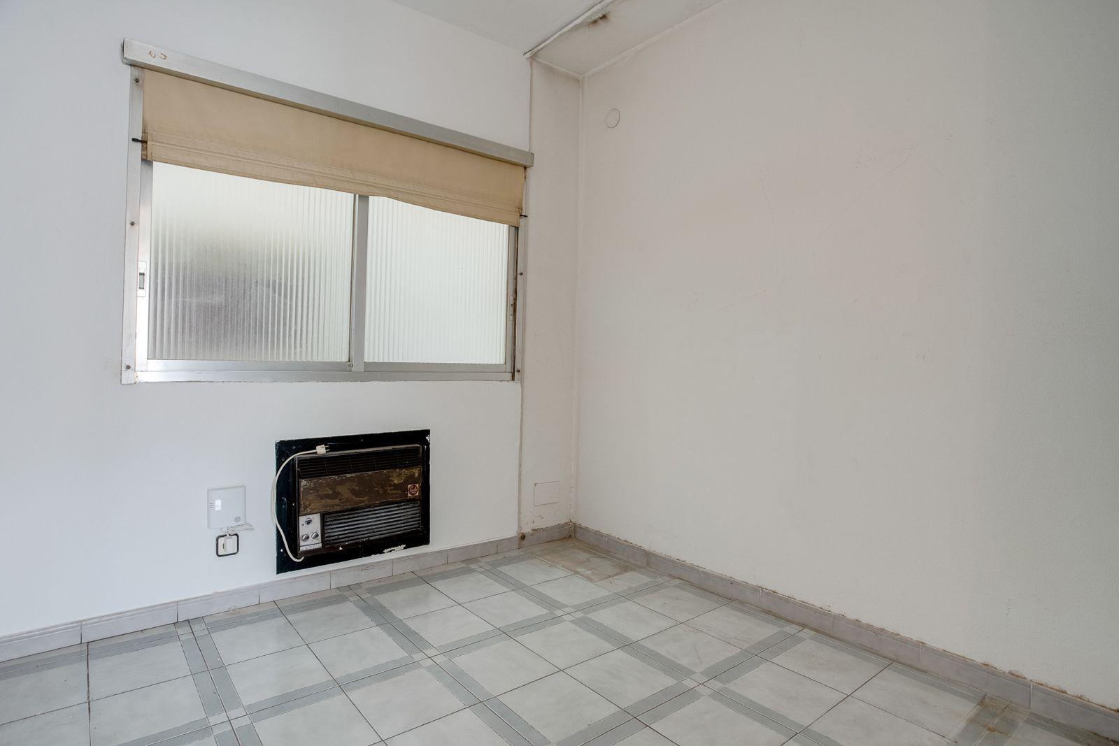 Imagen 6 Estudio en venta en Barcelona / Gran Vía - Font de la Guatlla