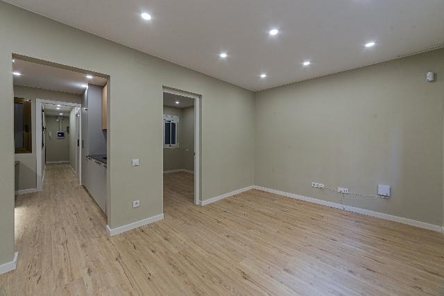 Imagen 3 Inmueble 302523 - Piso en venta en Barcelona / Cerca Hospital Sant Pau