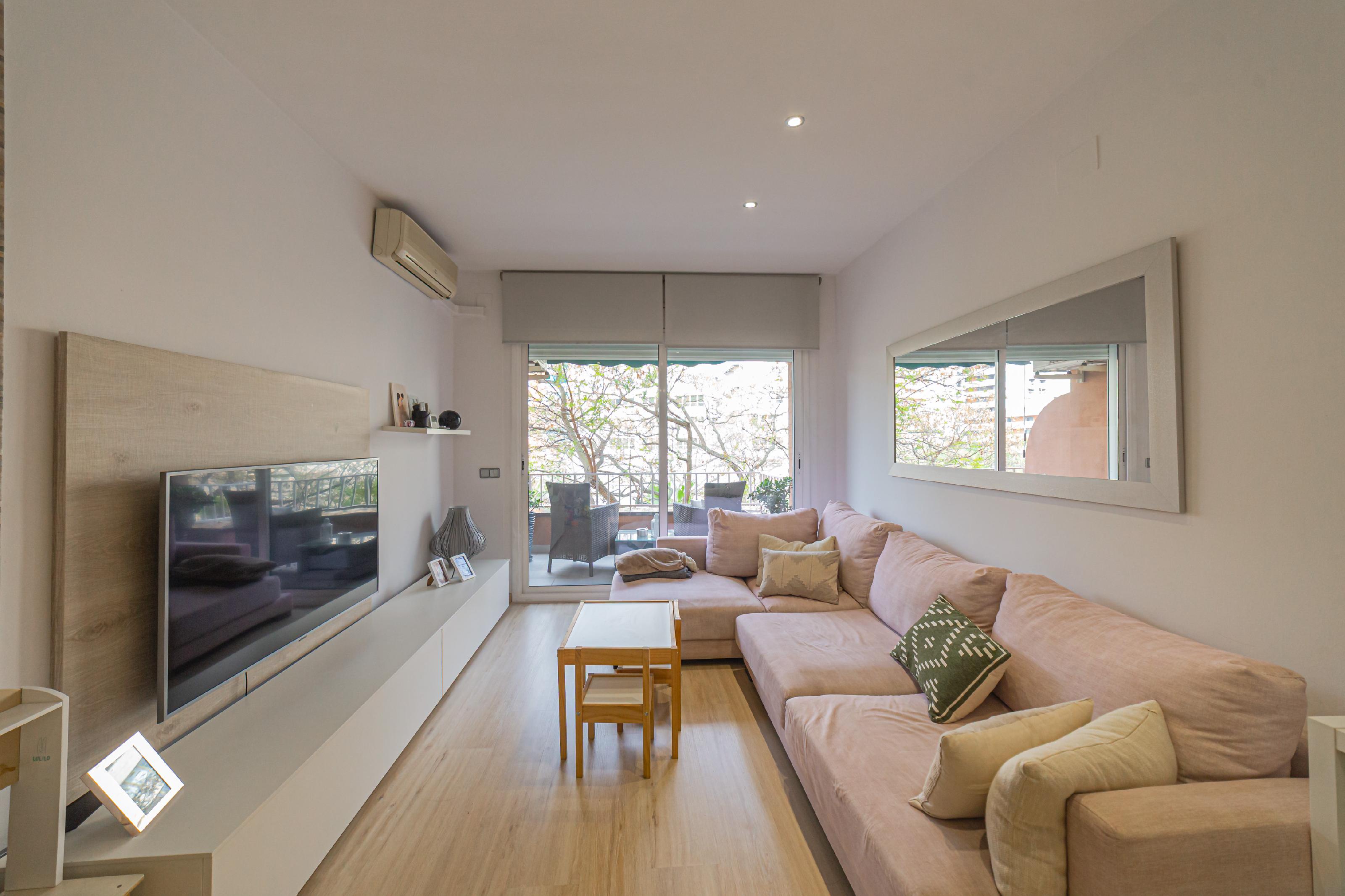 Imagen 1 Piso en venta en Barcelona / Cerca de Plaza España y Parque de Font Florida