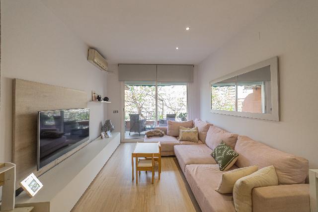 Imagen 1 Inmueble 302734 - Piso en venta en Barcelona / Cerca de Plaza España y Parque de Font Florida