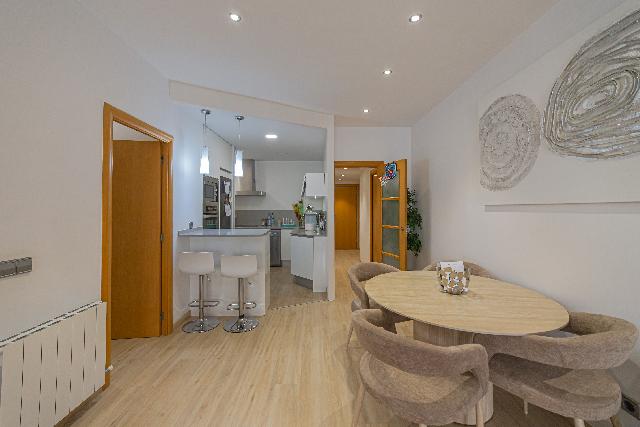 Imagen 2 Inmueble 302734 - Piso en venta en Barcelona / Cerca de Plaza España y Parque de Font Florida