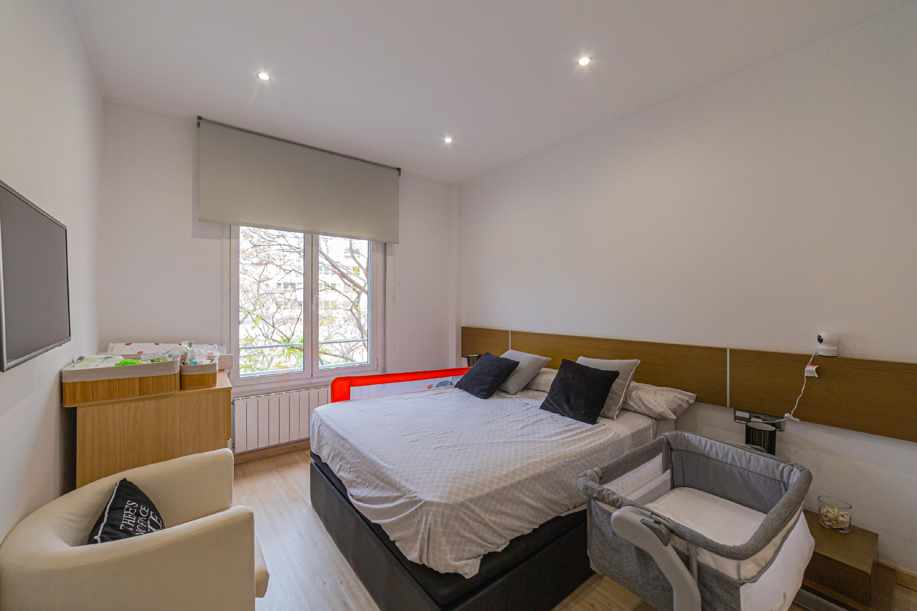 Imagen 3 Piso en venta en Barcelona / Cerca de Plaza España y Parque de Font Florida