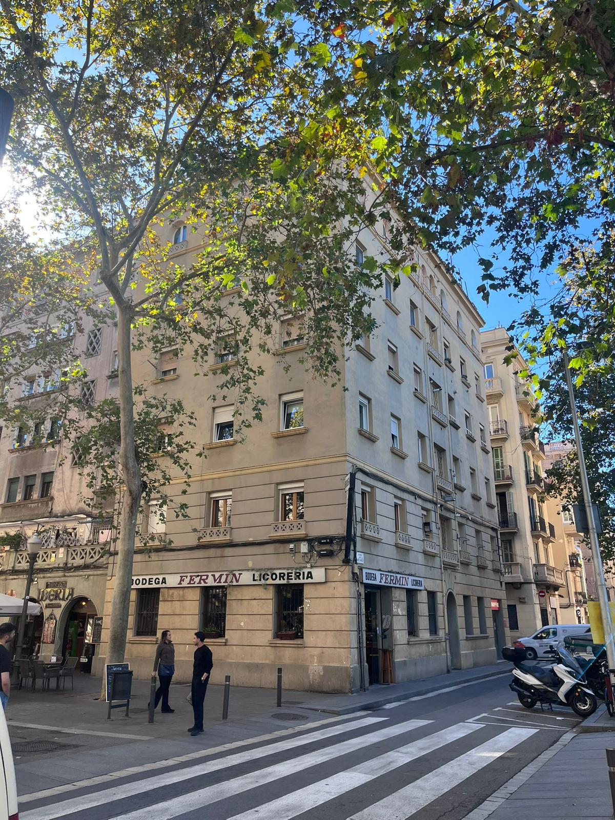 Imagen 15 Piso en venta en Barcelona / A 10 min. Playa Sant Miquel