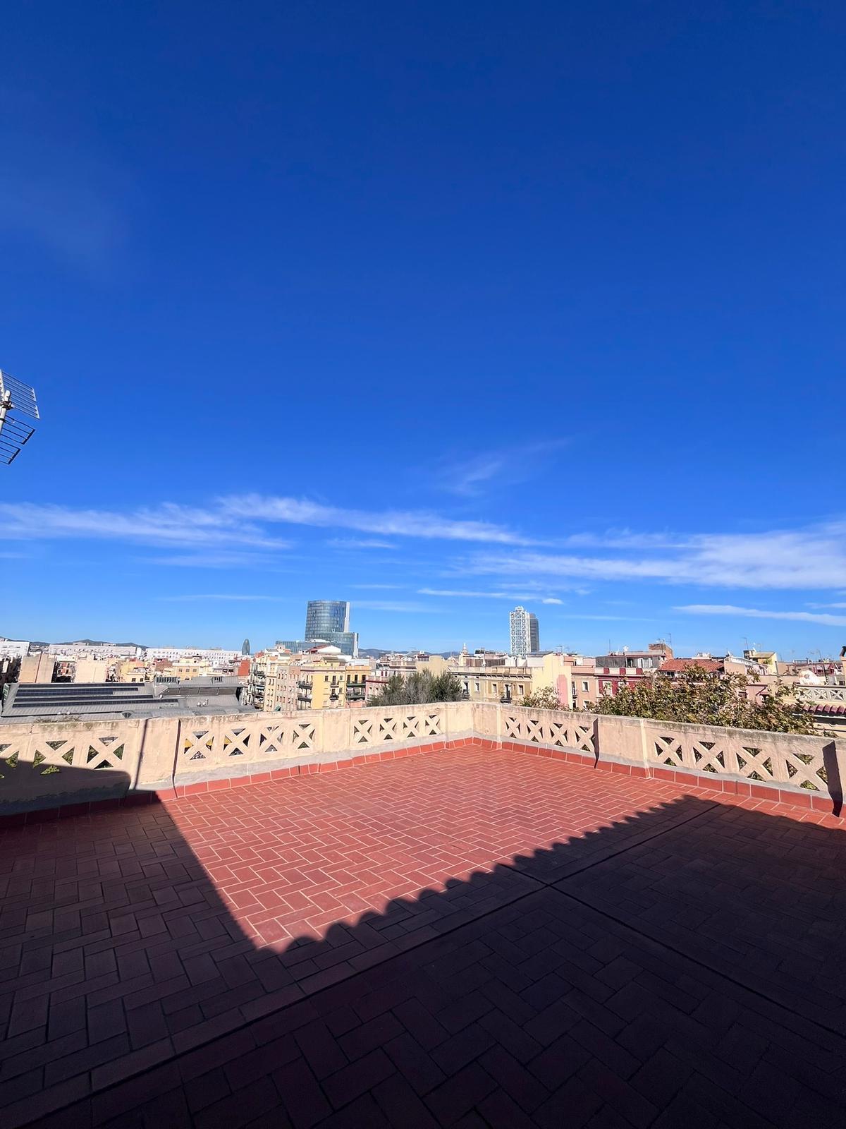 Imagen 26 Piso en venta en Barcelona / A 10 min. Playa Sant Miquel