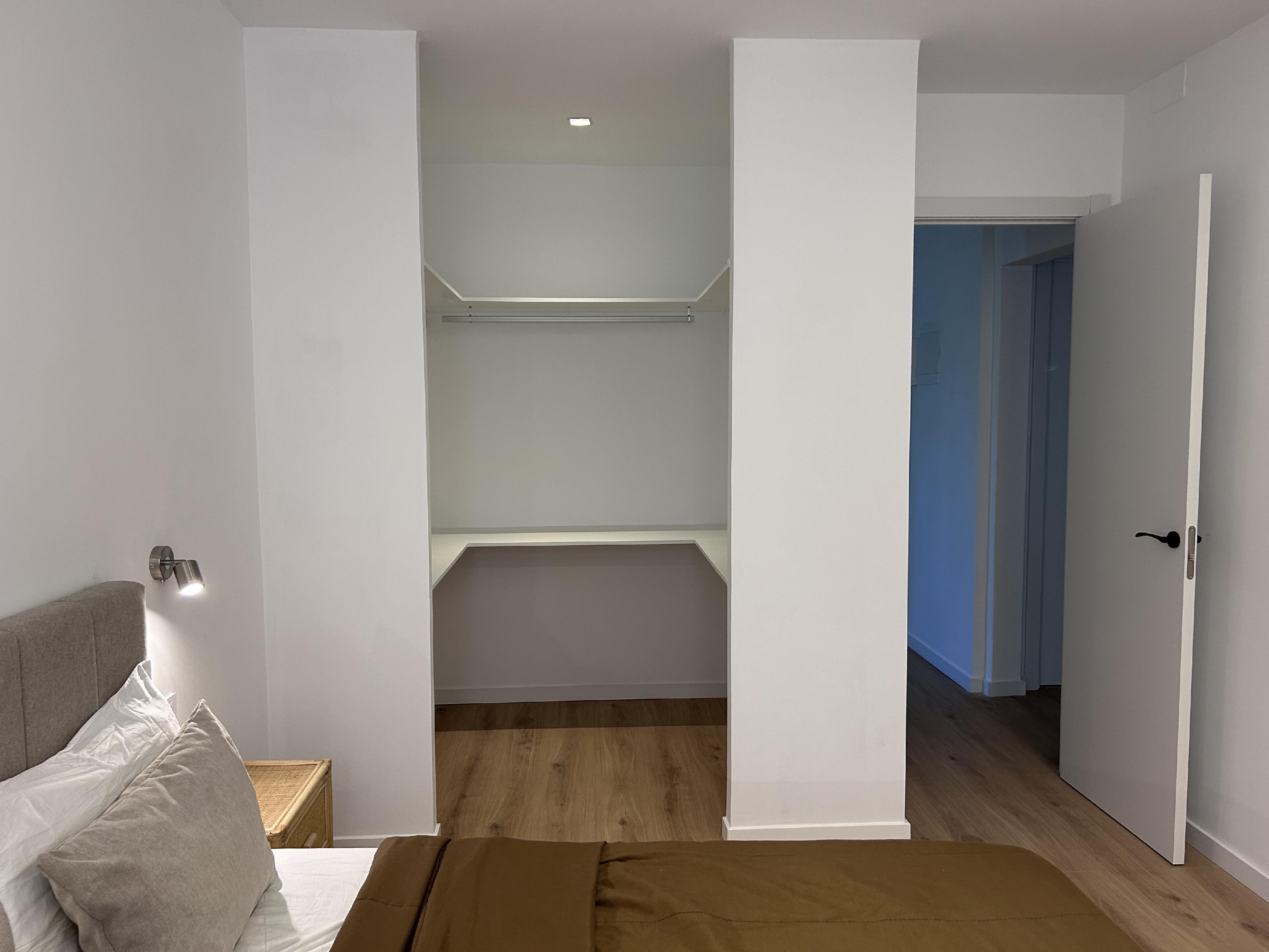 Imagen 29 Piso en venta en Barcelona / A 10 min. Playa Sant Miquel