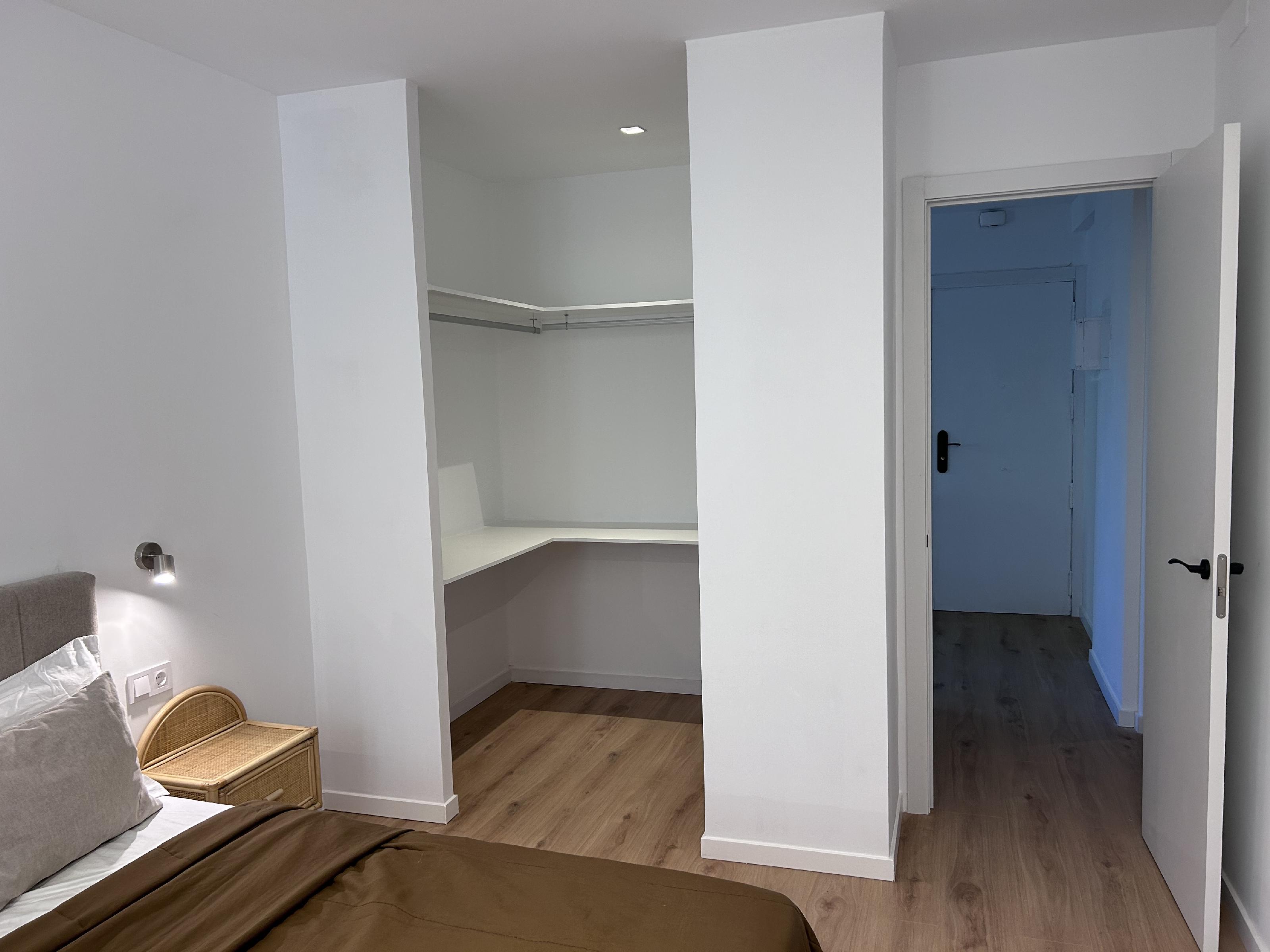 Imagen 26 Piso en venta en Barcelona / A 10 min. Playa Sant Miquel