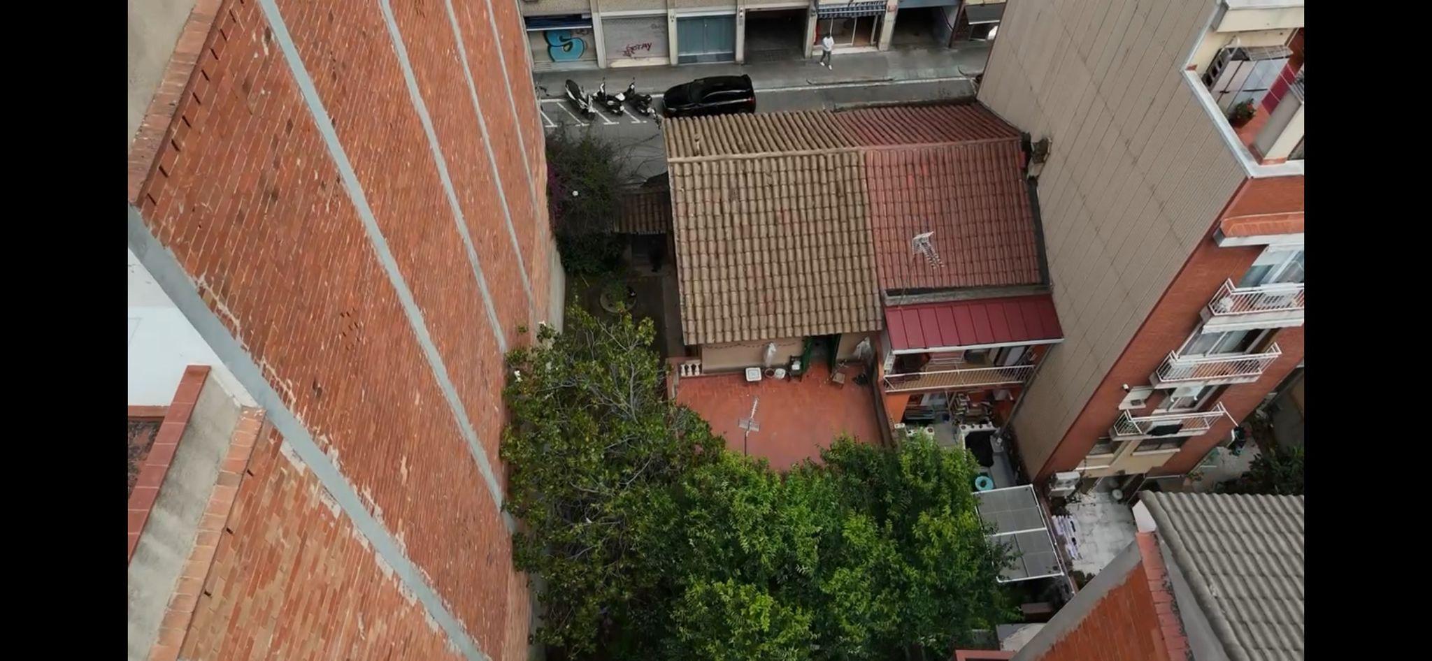 Imagen 14 Casa en venta en Barcelona / Nou Barris al lado de la parada Virrei Amat L5