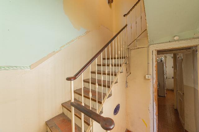 Imagen 6 Inmueble 303037 - Casa en venta en Barcelona / Nou Barris al lado de la parada Virrei Amat L5