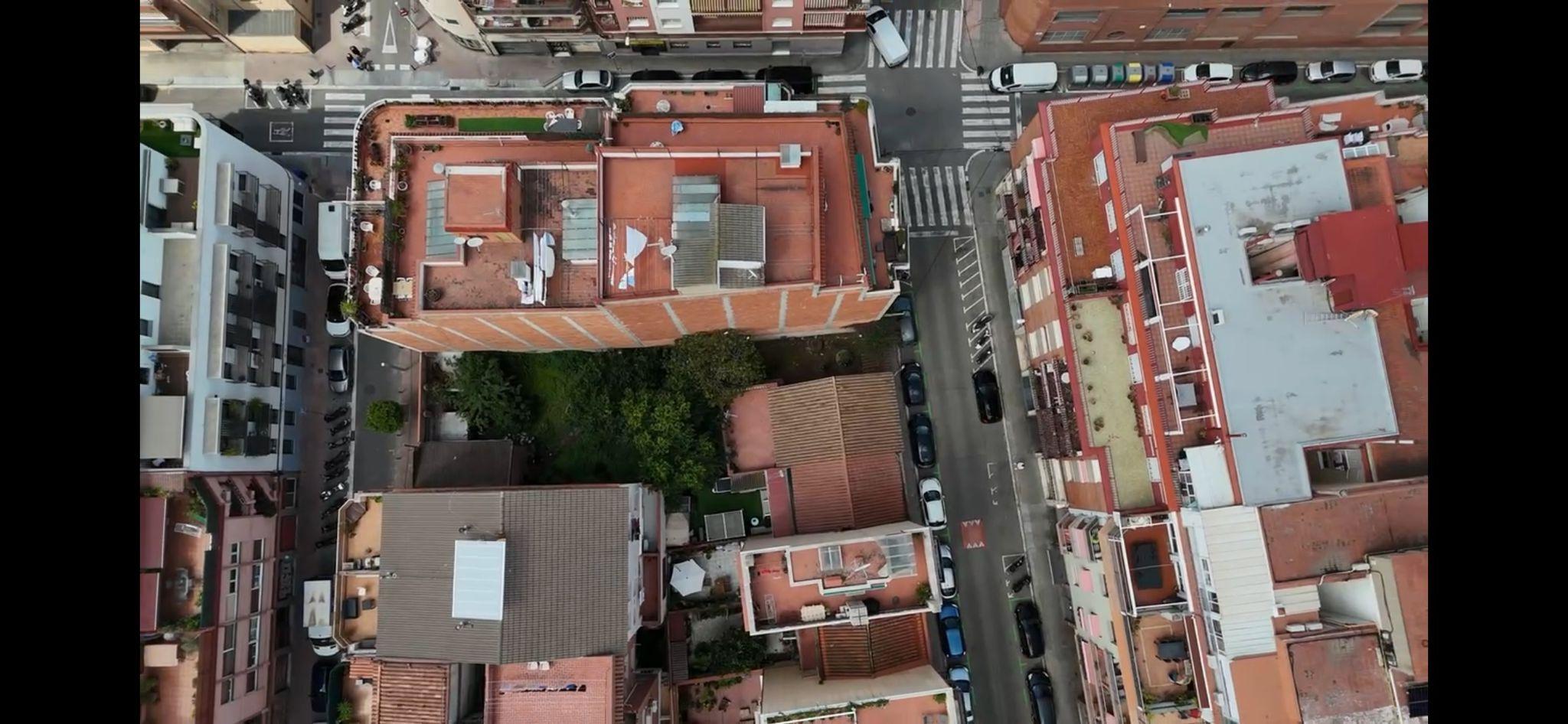 Imagen 15 Casa en venta en Barcelona / Nou Barris al lado de la parada Virrei Amat L5