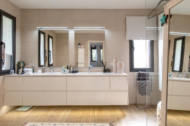 Imagen 10 Inmueble 303308 - Casa en venta en Sant Just Desvern / Al lado de Rambla Sant Just 