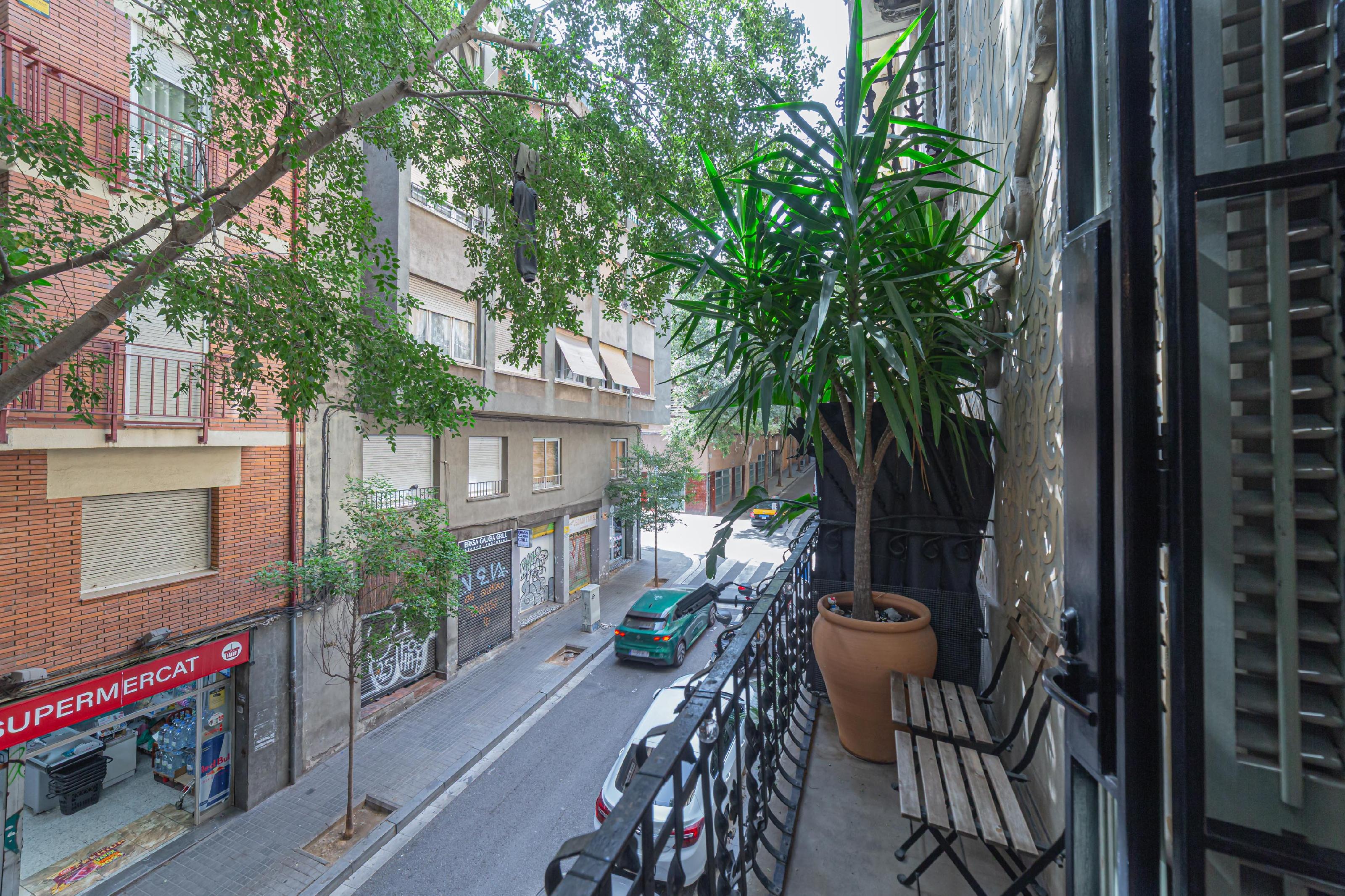 Imagen 5 Piso en venta en Barcelona / A pocos minutos de Montjuïc y del mirador de Poble-sec.