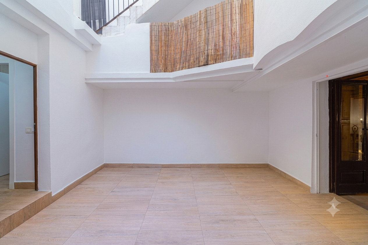 Imagen 9 Piso en venta en Barcelona / A pocos minutos de Montjuïc y del mirador de Poble-sec.