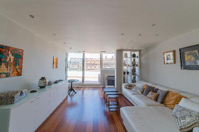 Imagen 2 Inmueble 304066 - Piso en venta en Barcelona / Balmes con Padua al lado del Parque Monterols