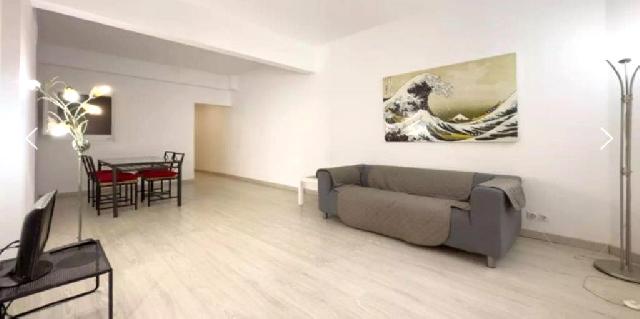 Imagen 2 Inmueble 304099 - Local Comercial en venta en Barcelona / Cerca de Jardines de Enric Sagnier y Plaza Molina
