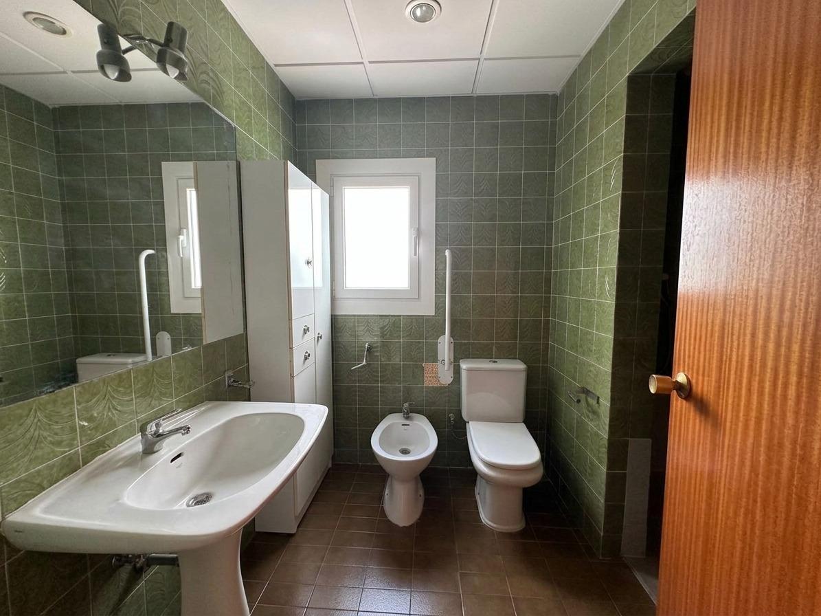 Imagen 4 Apartamento en alquiler en Barcelona / Capitán Arenas- Manuel de Falla