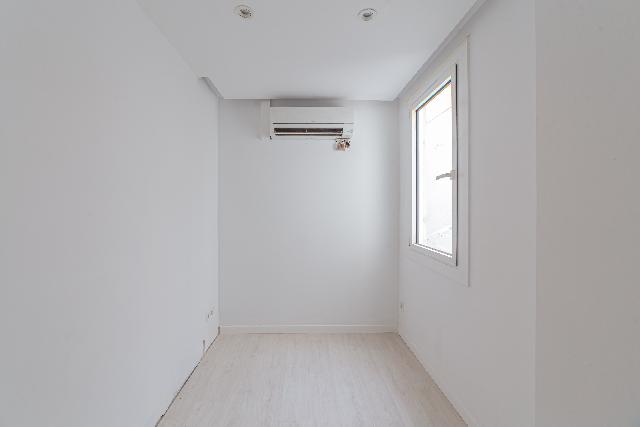Imagen 13 Inmueble 304919 - Ático en venta en Barcelona / Próximo a la Sagrada Familia 