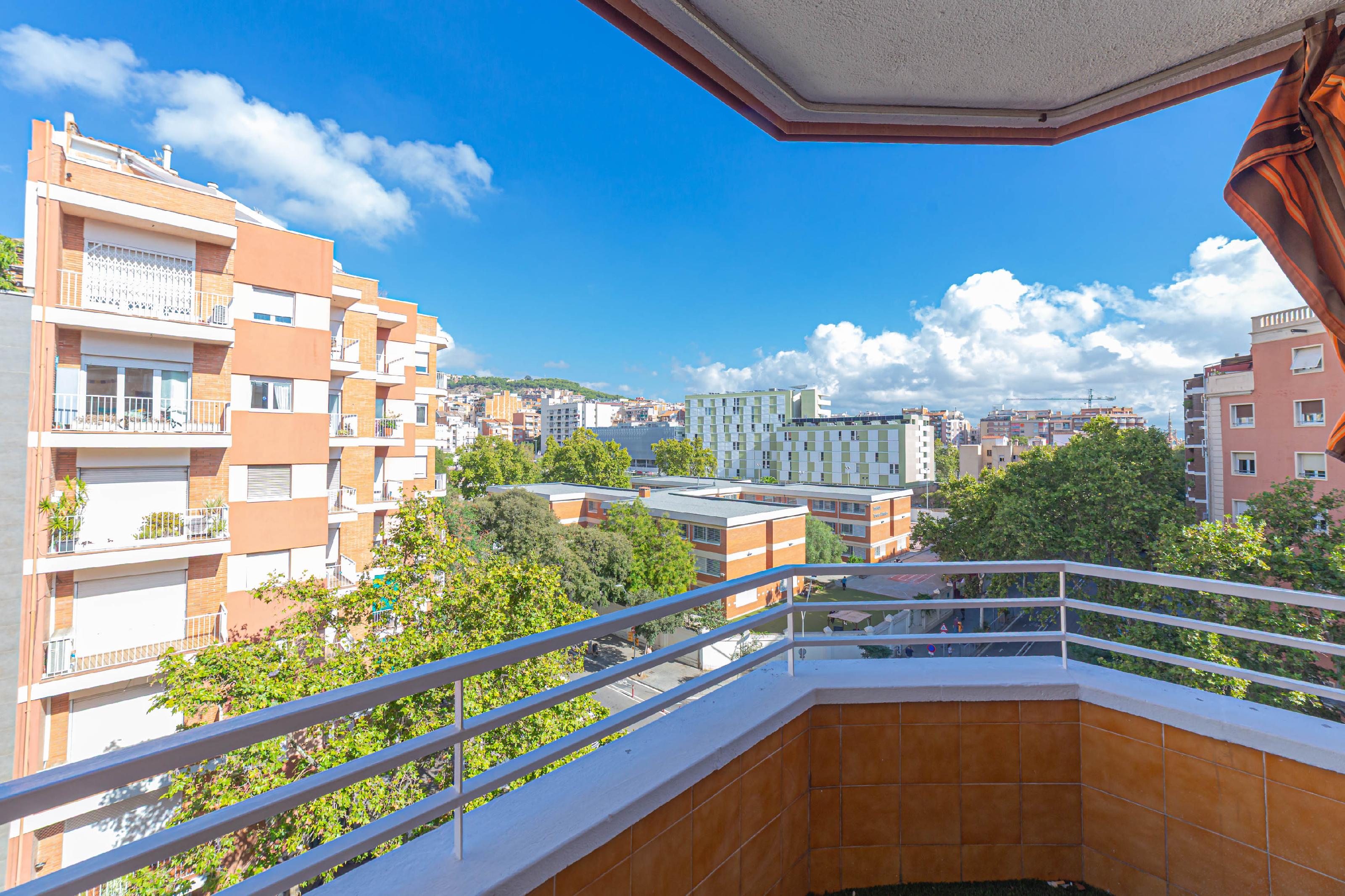 Imagen 6 Ático en venta en Barcelona / Próximo a la Sagrada Familia 