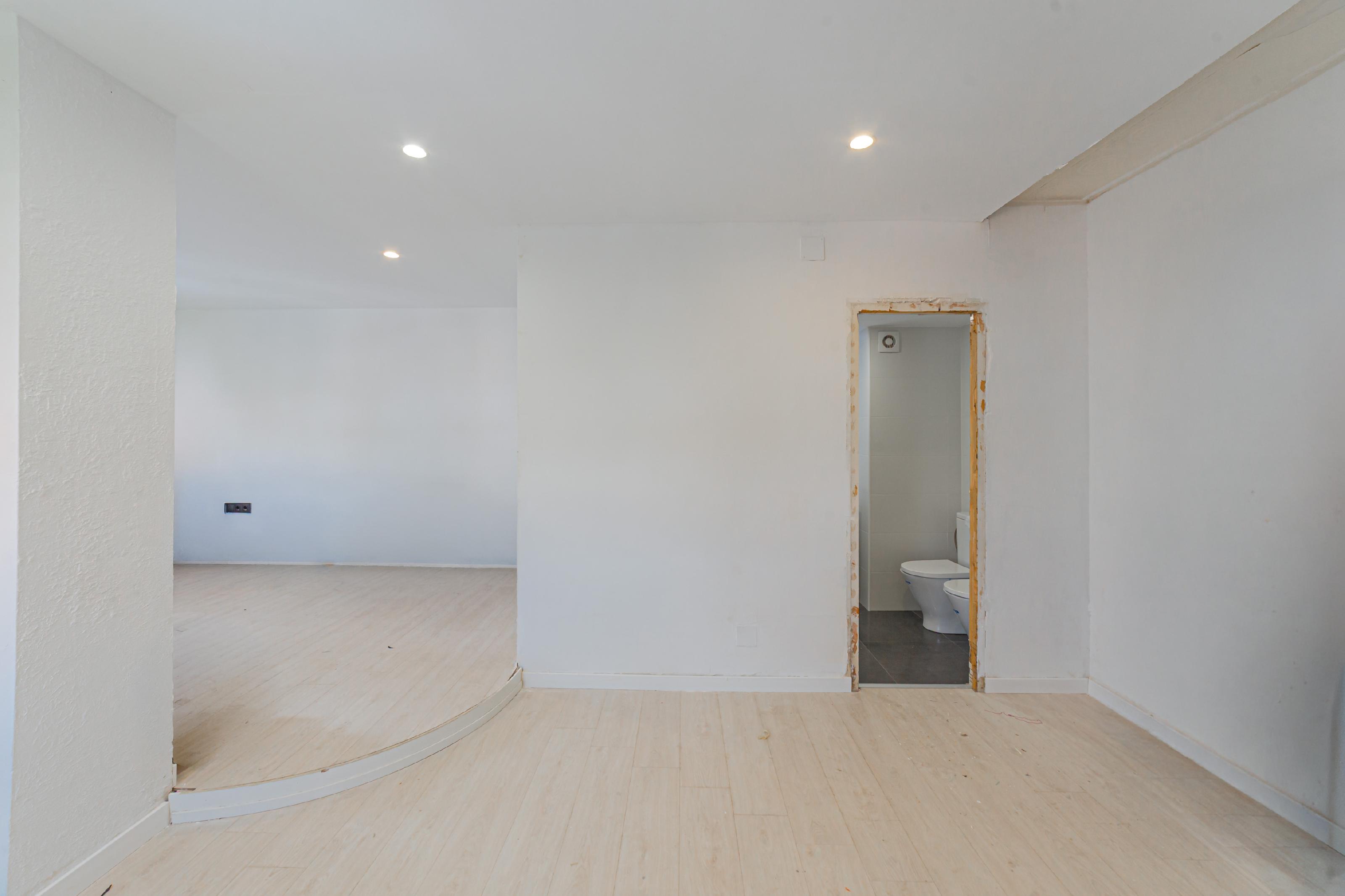 Imagen 11 Ático en venta en Barcelona / Próximo a la Sagrada Familia 