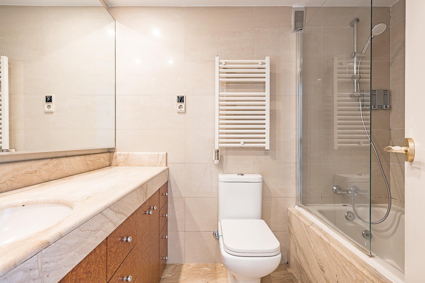 Imagen 45 Piso en venta en Barcelona / Al lado Corte Inglés de Avda. Diagonal