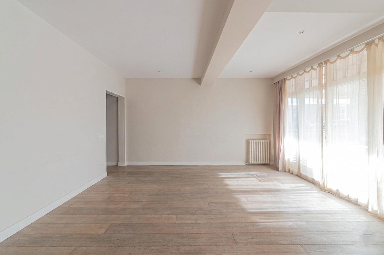 Imagen 4 Ático en venta en Barcelona / Calle Enric Granados 