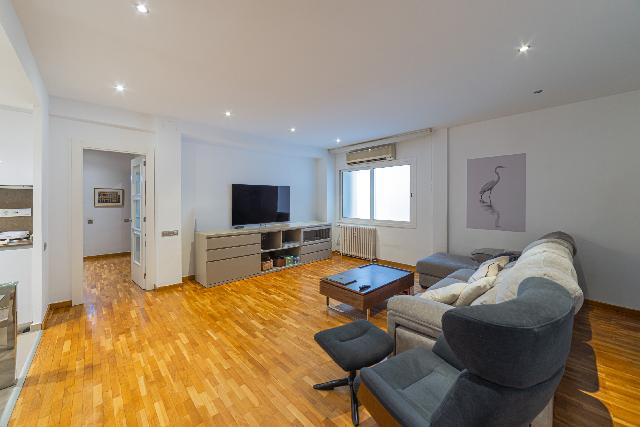 Imagen 8 Inmueble 305731 - Piso en venta en Barcelona / Francesc Macià - Josep Tarradellas